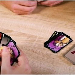 999 Games Spellenbundel - Kaartspel - 2 Stuks - Exploding Kittens & Valse Motten -kaartspellen Verkoopwinkel 550x341 3