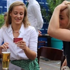 Raad De Kaart Dichtgetikt | Raad De 5 Stuko Woorden En Deel Een Adt Uit -kaartspellen Verkoopwinkel 550x388 2