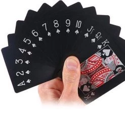 Merkloos Waterdichte Professionele Poker Kaarten - Plastic Speelkaarten - Luxe Kaartspellen - Professionele Premium Speelkaarten - Speelkaarten - Zwart En Rood -kaartspellen Verkoopwinkel 550x462 3