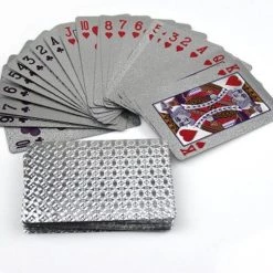 ✿Brenlux - Kaartspel - Waterproof Kaarten - Pokerkaarten - Zilver Speelkaarten - Speelkaarten Waterdicht - Spelletje Kaarten - Potje Kaarten 7 ✿Brenlux - Kaartspel - Waterproof Kaarten - Pokerkaarten - Zilver Speelkaarten - Speelkaarten Waterdicht - Spelletje Kaarten - Potje Kaarten -kaartspellen Verkoopwinkel 550x503 5